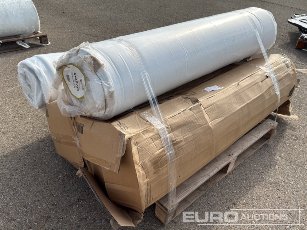 Pallet of Mattresses (4 of) - Matériel de chantier: photos 3 Pallet of Mattresses (4 of) - Matériel de chantier: photos 3