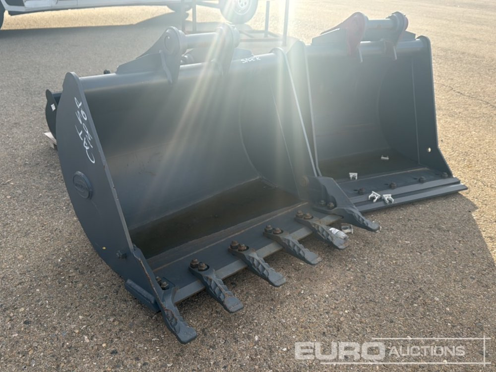 Strickland 36" & 30" Digging Buckets 45mm Pin to suit CAT 305 Excavator - Godet: photos 4 Strickland 36" & 30" Digging Buckets 45mm Pin to suit CAT 305 Excavator - Godet: photos 4