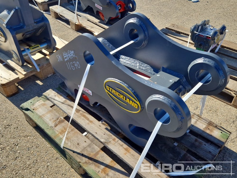 Strickland ZX210 - Attache rapide: photos 1 Strickland ZX210 - Attache rapide: photos 1