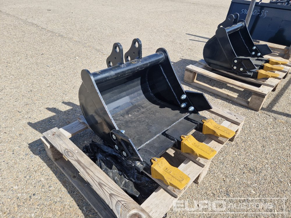 Unused 2025 Captok 17" Digging Bucket to suit Excavator / Cazo para Mini Cargadora - Godet: photos 1 Unused 2025 Captok 17" Digging Bucket to suit Excavator / Cazo para Mini Cargadora - Godet: photos 1