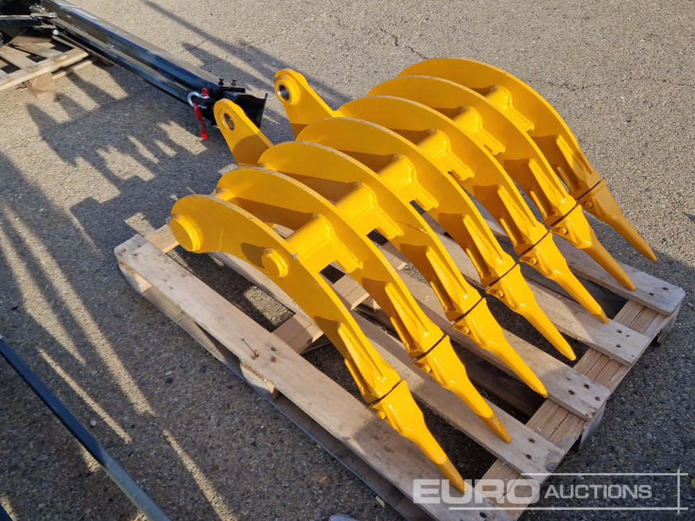 Unused 2025 Captok 32" Rake With Teeth to suit CAT 305 Excavator / Rastrillo para Excavadora CAT 305 - Godet: photos 4 Unused 2025 Captok 32" Rake With Teeth to suit CAT 305 Excavator / Rastrillo para Excavadora CAT 305 - Godet: photos 4