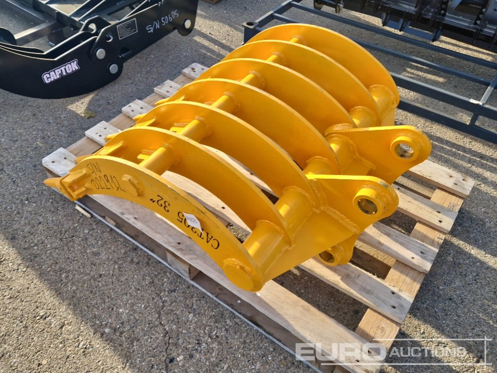Unused 2025 Captok 32" Rake With Teeth to suit CAT 305 Excavator / Rastrillo para Excavadora CAT 305 - Godet: photos 2 Unused 2025 Captok 32" Rake With Teeth to suit CAT 305 Excavator / Rastrillo para Excavadora CAT 305 - Godet: photos 2