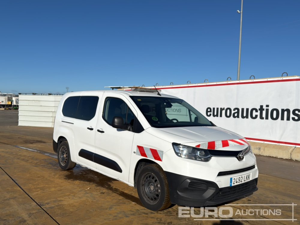 Véhicule utilitaire 2020 Toyota Proace City: photos 13