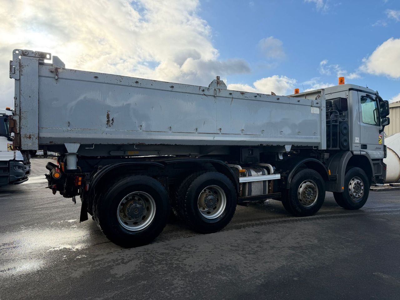 Camion porteur bi-benne AX-614-PE - Autre matériel: photos 5 Camion porteur bi-benne AX-614-PE - Autre matériel: photos 5
