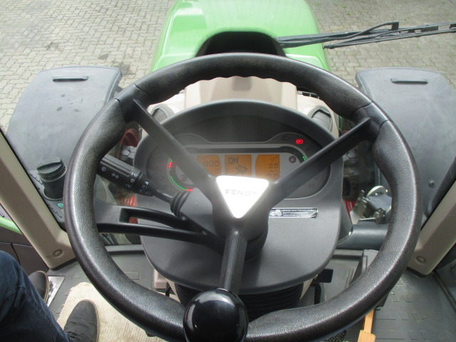 Fendt 313 Vario S4 ProfiPlus - Tracteur agricole: photos 2 Fendt 313 Vario S4 ProfiPlus - Tracteur agricole: photos 2