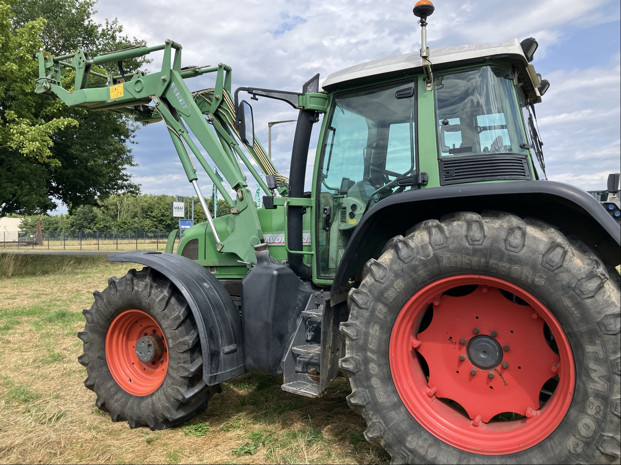Fendt 712 COM1 - Tracteur agricole: photos 2 Fendt 712 COM1 - Tracteur agricole: photos 2