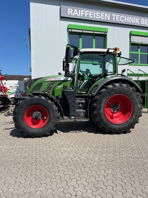 Fendt 718 V S4 - Tracteur agricole: photos 1 Fendt 718 V S4 - Tracteur agricole: photos 1
