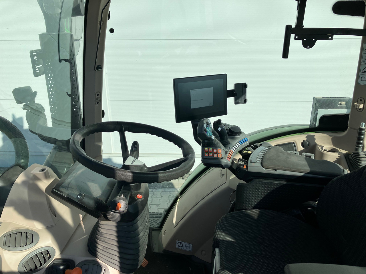 Fendt 718 Vario Gen6 Power Setting - Tracteur agricole: photos 2 Fendt 718 Vario Gen6 Power Setting - Tracteur agricole: photos 2
