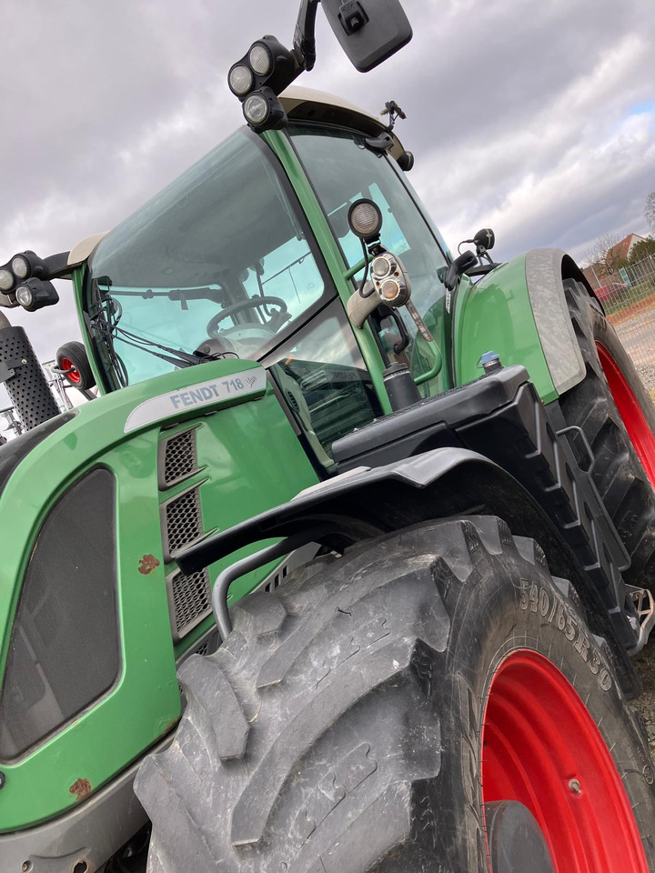 Fendt 718 Vario Profi - Tracteur agricole: photos 3 Fendt 718 Vario Profi - Tracteur agricole: photos 3