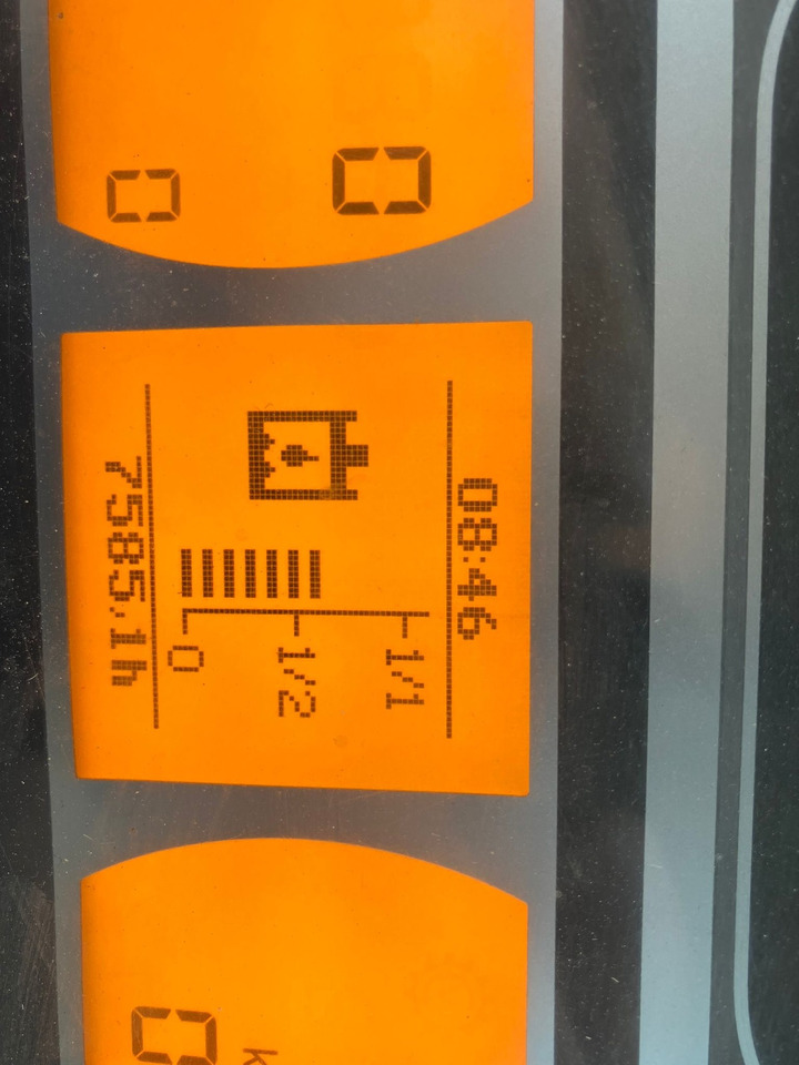 Fendt 718 Vario S4 Power - Tracteur agricole: photos 2 Fendt 718 Vario S4 Power - Tracteur agricole: photos 2