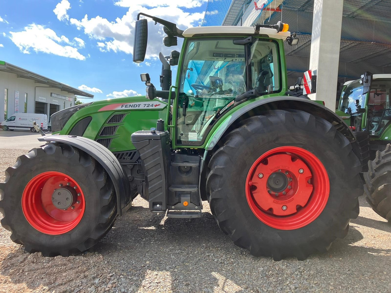 Fendt 724 Vario S4 Profi - Tracteur agricole: photos 4 Fendt 724 Vario S4 Profi - Tracteur agricole: photos 4