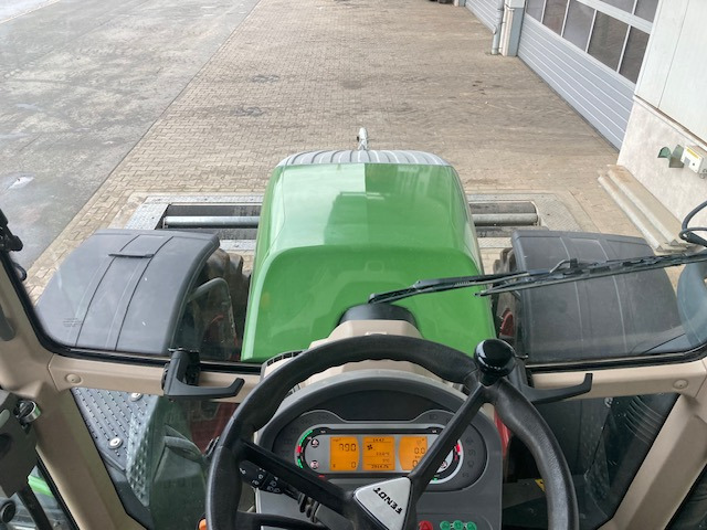 Fendt 724 Vario S4 Profi Plus - Tracteur agricole: photos 3 Fendt 724 Vario S4 Profi Plus - Tracteur agricole: photos 3