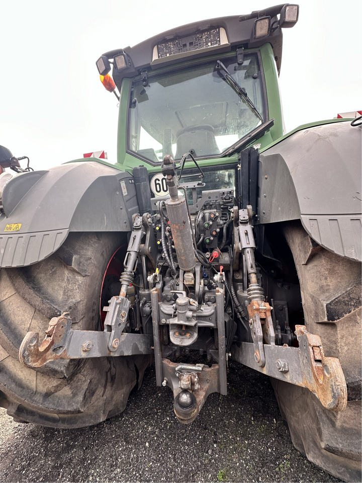 Fendt 828 S4 Profi Plus - Tracteur agricole: photos 3 Fendt 828 S4 Profi Plus - Tracteur agricole: photos 3