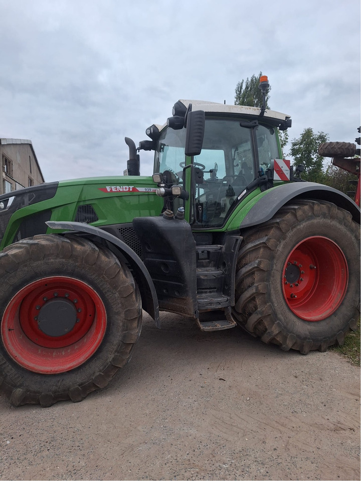 Fendt 939 Vario Gen7 ProfiPlus - Tracteur agricole: photos 2 Fendt 939 Vario Gen7 ProfiPlus - Tracteur agricole: photos 2