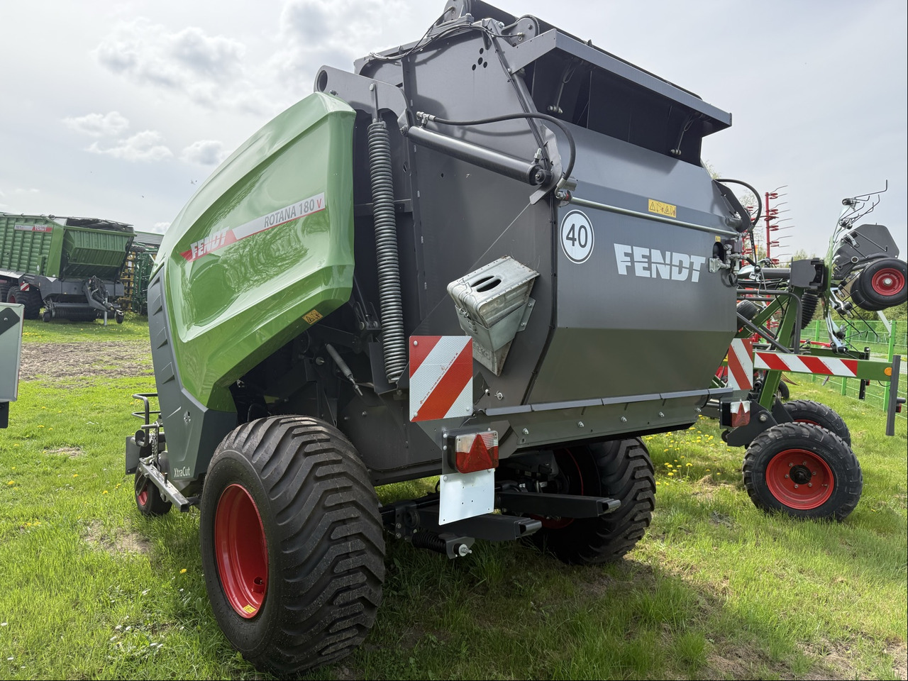 Fendt Rotana 180 V Xtra 25-Messer - Matériel de fenaison: photos 3 Fendt Rotana 180 V Xtra 25-Messer - Matériel de fenaison: photos 3