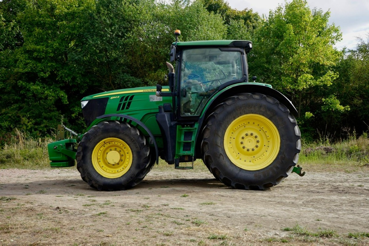 John Deere 6190R - Tracteur agricole: photos 1 John Deere 6190R - Tracteur agricole: photos 1