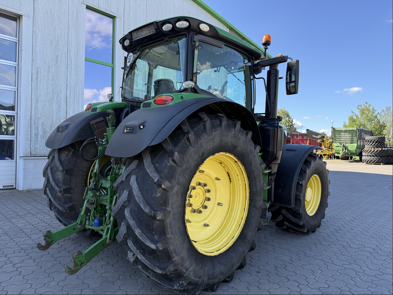 John Deere 6215R - Tracteur agricole: photos 5 John Deere 6215R - Tracteur agricole: photos 5