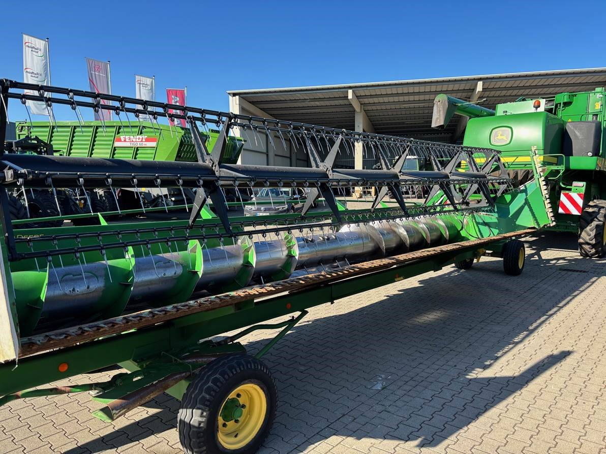 John Deere T660 i Hillmaster - Moissonneuse-batteuse: photos 4 John Deere T660 i Hillmaster - Moissonneuse-batteuse: photos 4