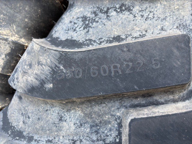 Krampe 560/60R22.5 FL 630 - Pneu: photos 2 Krampe 560/60R22.5 FL 630 - Pneu: photos 2
