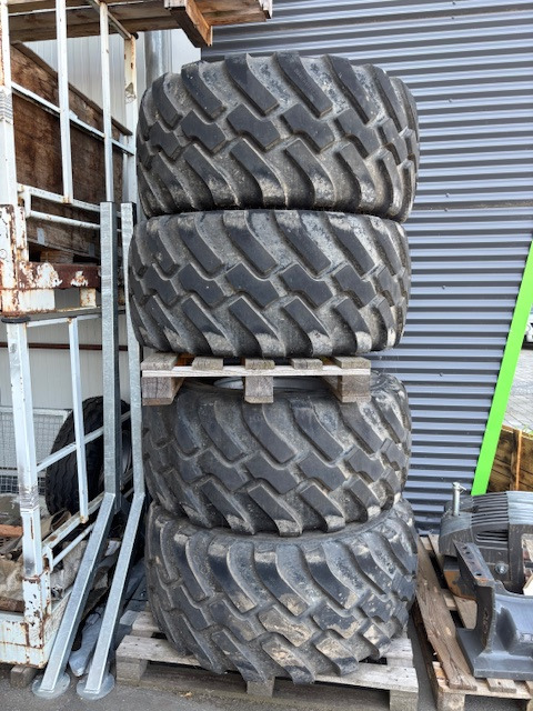 Krampe 560/60R22.5 FL 630 - Pneu: photos 1 Krampe 560/60R22.5 FL 630 - Pneu: photos 1