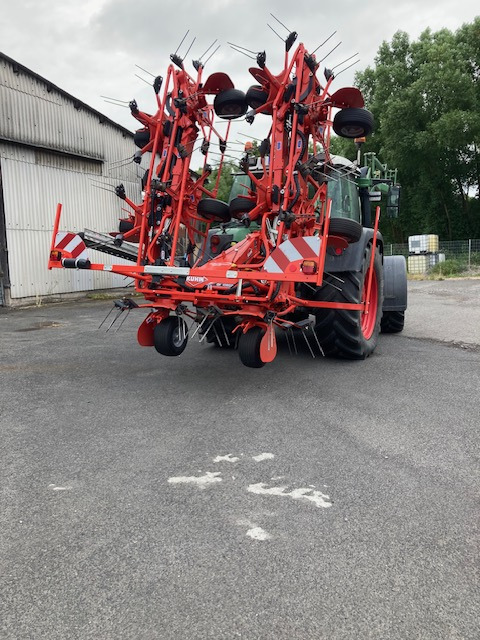 Kuhn Heuwender GF 10803 - Faneuse: photos 4 Kuhn Heuwender GF 10803 - Faneuse: photos 4