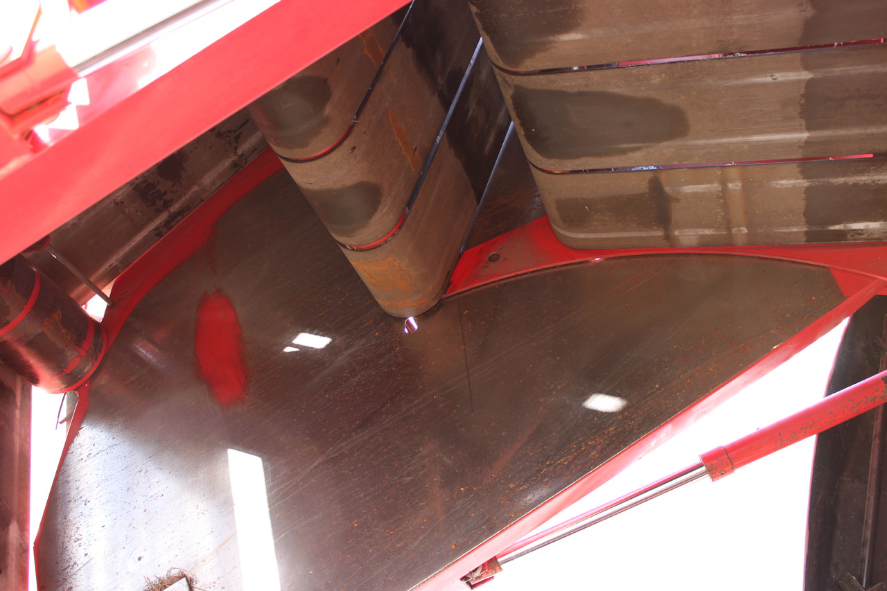 Lely Welger RP 545 - Matériel de fenaison: photos 2 Lely Welger RP 545 - Matériel de fenaison: photos 2