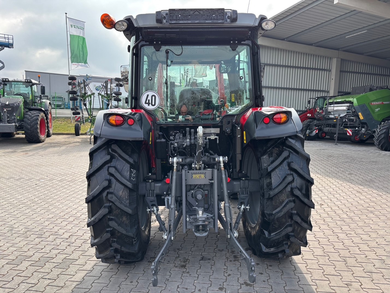Tracteur agricole Massey Ferguson 4708 M Cab: photos 6 Tracteur agricole Massey Ferguson 4708 M Cab: photos 6