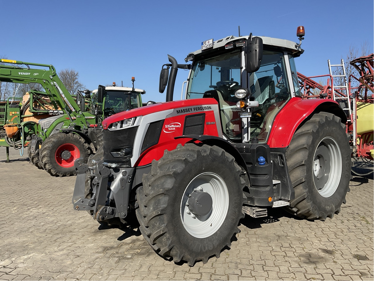 Massey Ferguson 6S.155 Dyna-VT EXCLUSIVE - Tracteur agricole: photos 1 Massey Ferguson 6S.155 Dyna-VT EXCLUSIVE - Tracteur agricole: photos 1