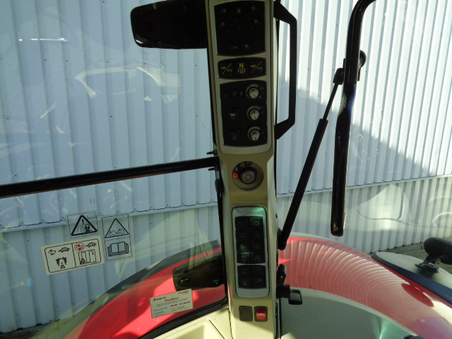 Massey Ferguson 8737 DVT Exclusive - Tracteur agricole: photos 3 Massey Ferguson 8737 DVT Exclusive - Tracteur agricole: photos 3