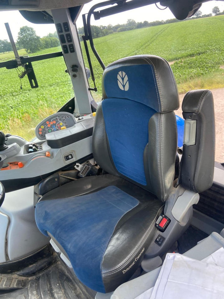 New Holland T7.290 AutoCommand - Tracteur agricole: photos 2 New Holland T7.290 AutoCommand - Tracteur agricole: photos 2