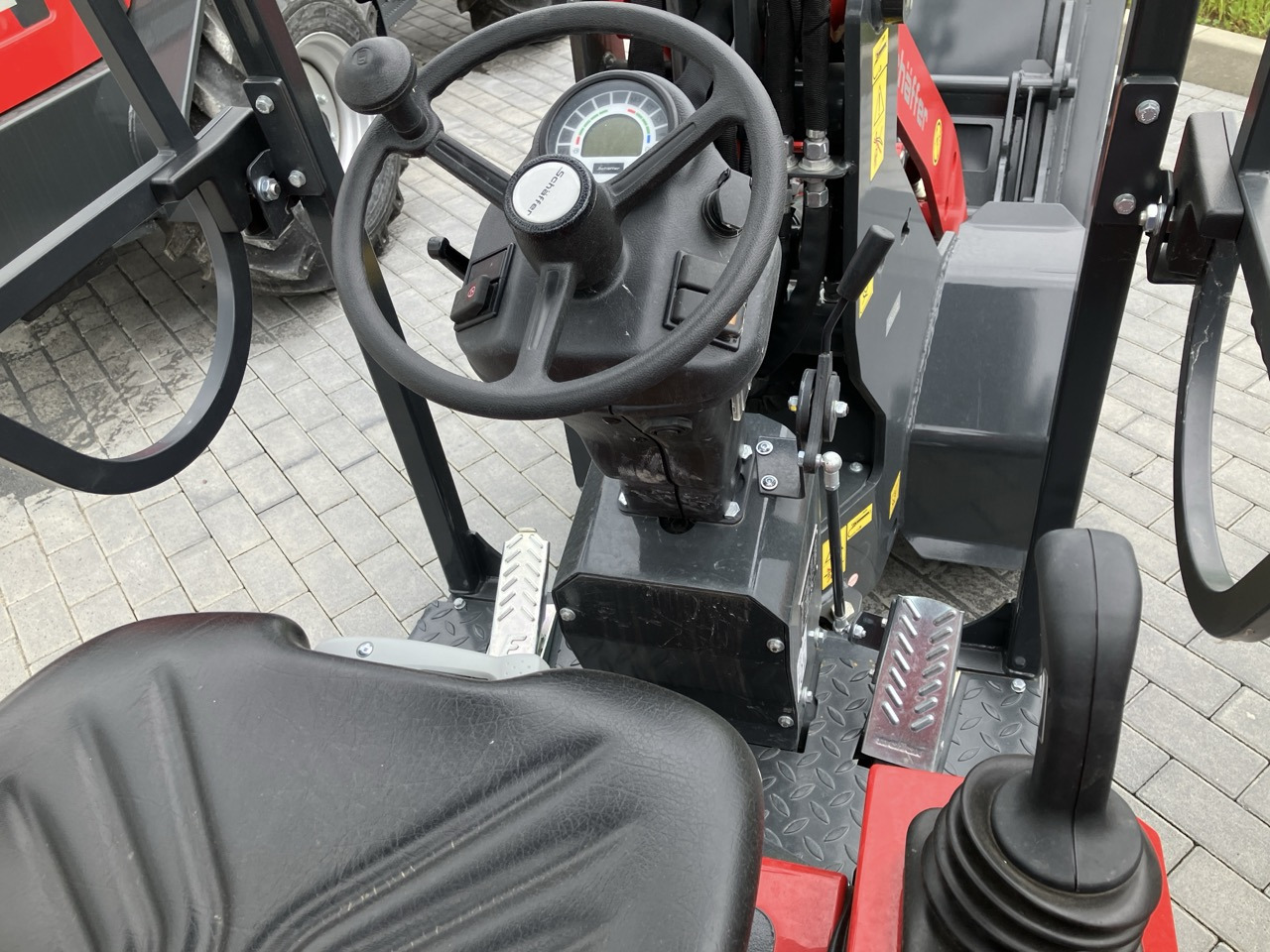 Schäffer Hoflader Typ 1622 - Chargeuse sur pneus: photos 3 Schäffer Hoflader Typ 1622 - Chargeuse sur pneus: photos 3