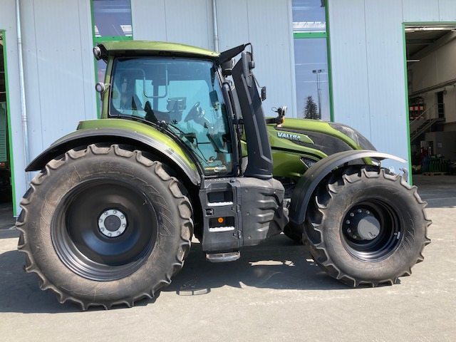 Tracteur agricole Valtra T 235 Versu: photos 10 Tracteur agricole Valtra T 235 Versu: photos 10