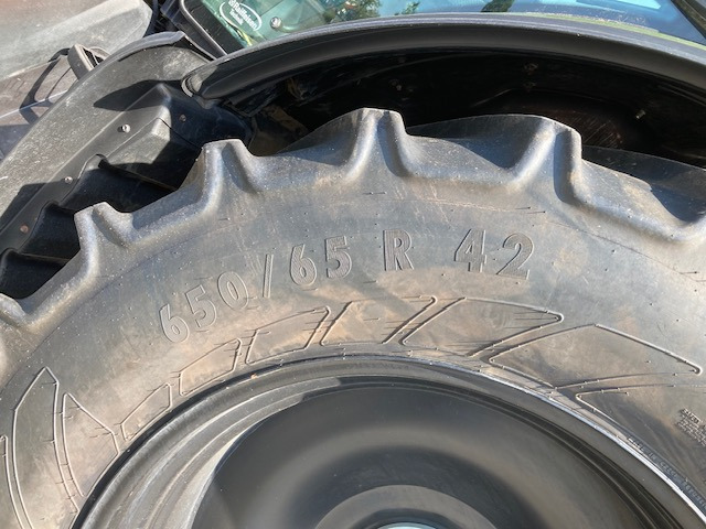 Tracteur agricole Valtra T 235 Versu: photos 6 Tracteur agricole Valtra T 235 Versu: photos 6