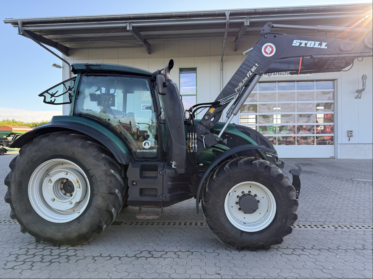 Valtra T194 Versu - Tracteur agricole: photos 5 Valtra T194 Versu - Tracteur agricole: photos 5