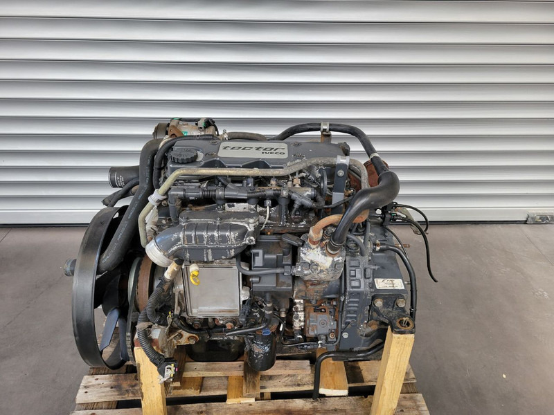 Iveco EUROCARGO TECTOR 4 F4AE3481 EURO 5 - Moteur pour Camion: photos 1 Iveco EUROCARGO TECTOR 4 F4AE3481 EURO 5 - Moteur pour Camion: photos 1