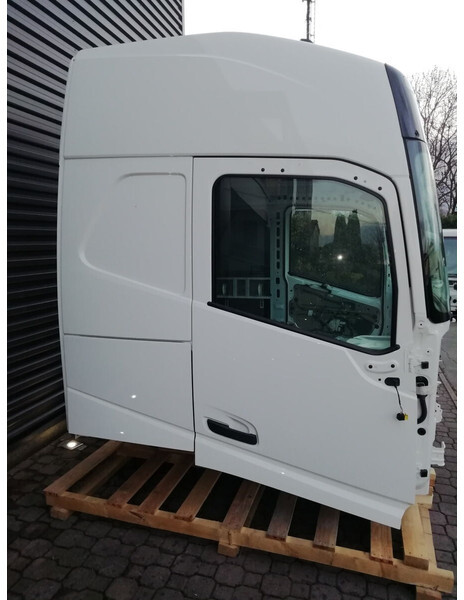 Volvo FH4 GLOBETROTTER L2 H2 EURO 6 - Cabine et intérieur pour Camion: photos 3 Volvo FH4 GLOBETROTTER L2 H2 EURO 6 - Cabine et intérieur pour Camion: photos 3