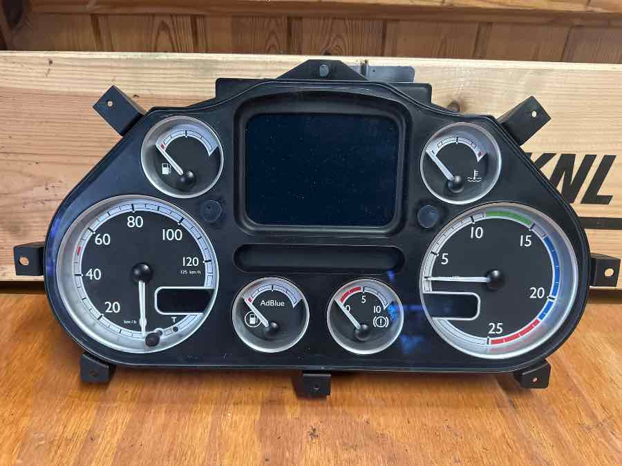 DAF INSTRUMENT ICL 1743496 - Cabine et intérieur pour Camion: photos 1 DAF INSTRUMENT ICL 1743496 - Cabine et intérieur pour Camion: photos 1
