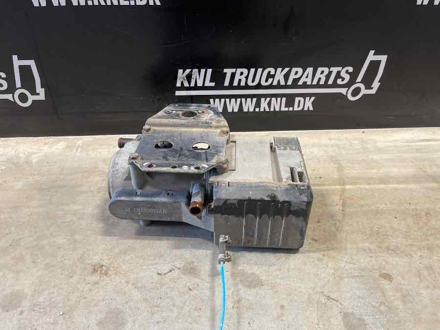 EBERSPÄCHER HYDRONIC D10W - Cabine et intérieur pour Camion: photos 2 EBERSPÄCHER HYDRONIC D10W - Cabine et intérieur pour Camion: photos 2