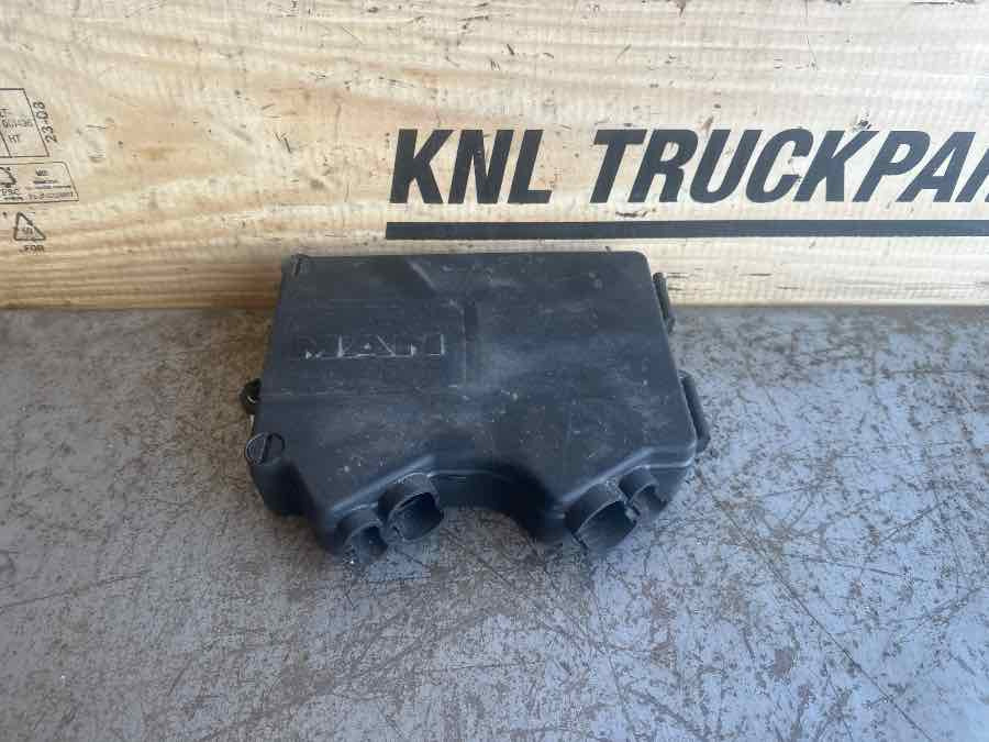 MAN FUSE BOX 81.25434-6027 - Cabine et intérieur pour Camion: photos 1 MAN FUSE BOX 81.25434-6027 - Cabine et intérieur pour Camion: photos 1