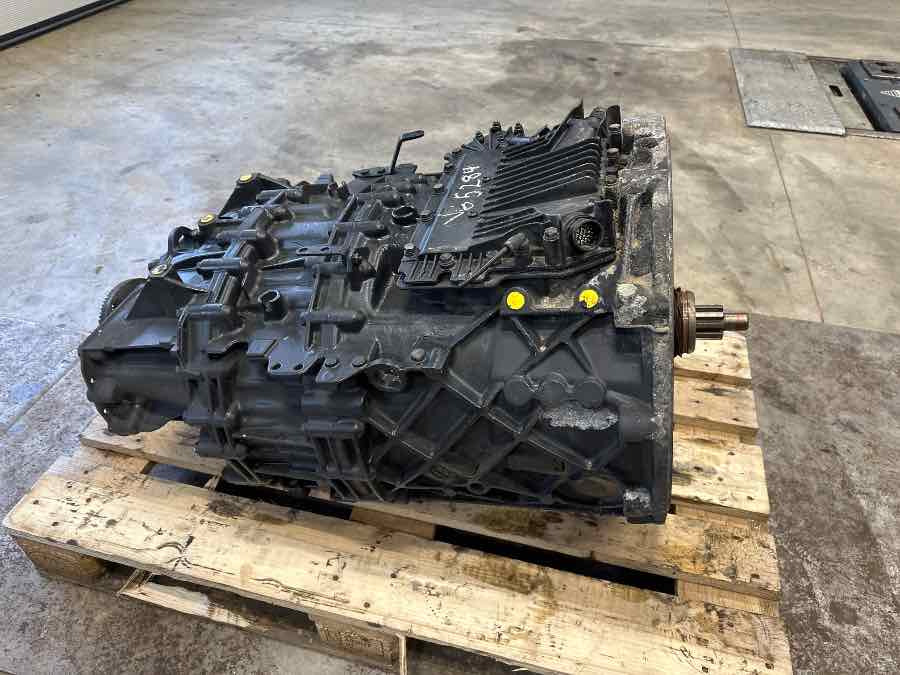 MAN GEARBOX 12AS2330TD // 81.32004-6397 - Boîte de vitesse pour Camion: photos 1 MAN GEARBOX 12AS2330TD // 81.32004-6397 - Boîte de vitesse pour Camion: photos 1