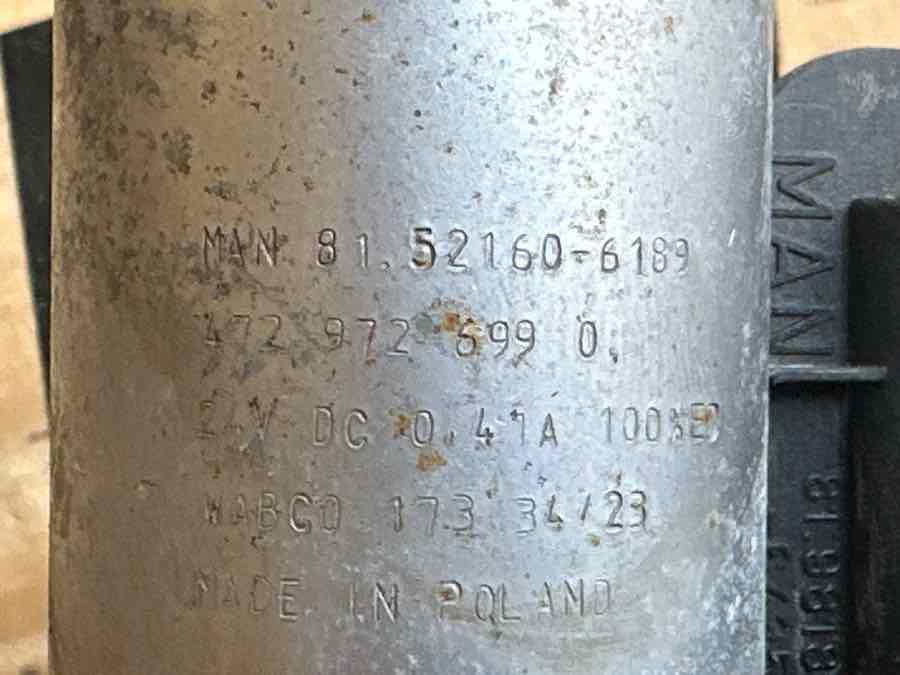 MAN MAGNET VALVE 81.52160-6189 - Valve de frein pour Camion: photos 3 MAN MAGNET VALVE 81.52160-6189 - Valve de frein pour Camion: photos 3