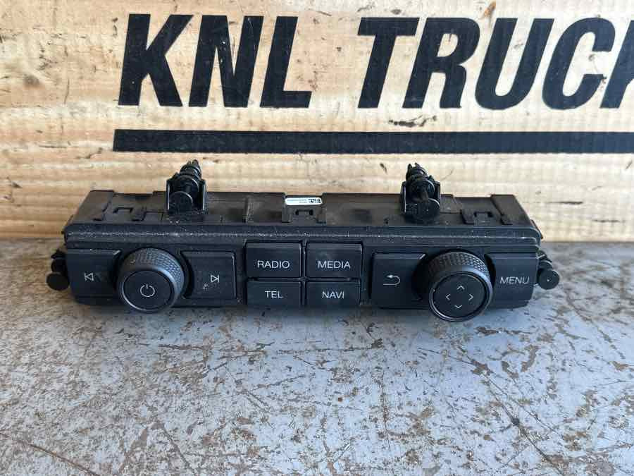 MAN RADIO MODUL 81.28163-6018 - Cabine et intérieur pour Camion: photos 1 MAN RADIO MODUL 81.28163-6018 - Cabine et intérieur pour Camion: photos 1