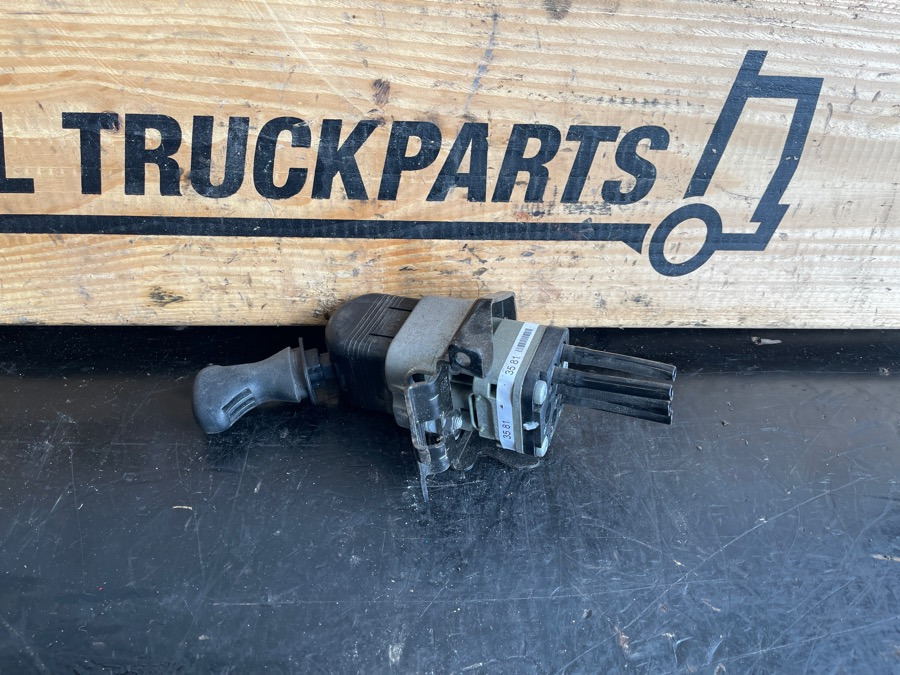 MERCEDES HAND BRAKE A0044303581 - Cabine et intérieur pour Camion: photos 1 MERCEDES HAND BRAKE A0044303581 - Cabine et intérieur pour Camion: photos 1