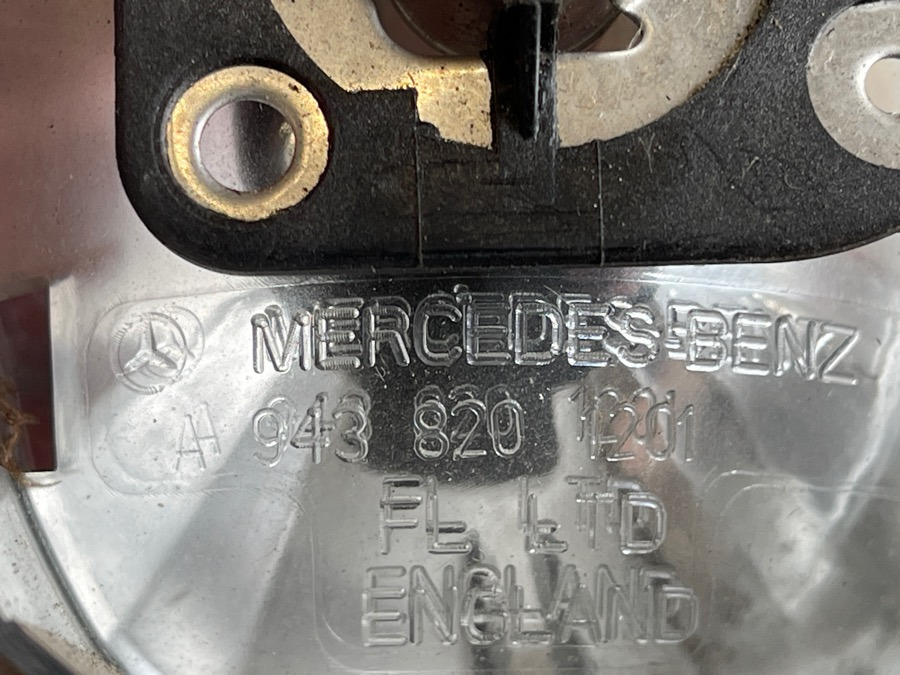 MERCEDES LAMP A9438201201 - Lumière/ Éclairage pour Camion: photos 3 MERCEDES LAMP A9438201201 - Lumière/ Éclairage pour Camion: photos 3