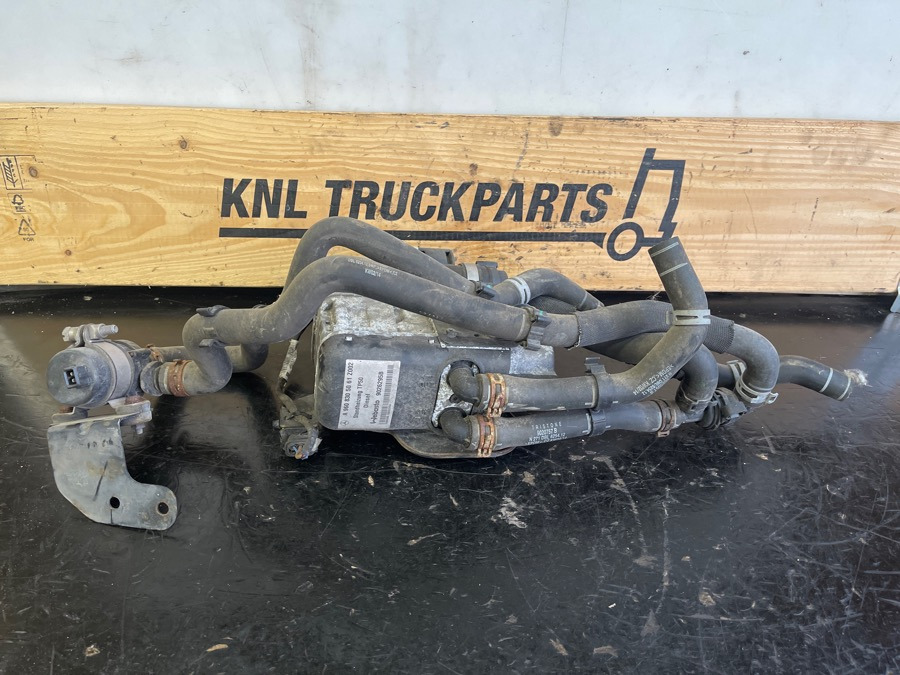 MERCEDES WATER HEATER A9608305061 - Cabine et intérieur pour Camion: photos 1 MERCEDES WATER HEATER A9608305061 - Cabine et intérieur pour Camion: photos 1