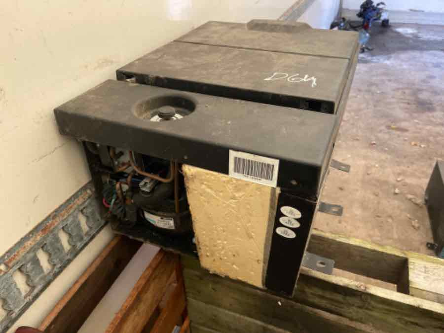 RENAULT T SERIE REFRIGERATOR / FRIDGE - Cabine et intérieur pour Camion: photos 2 RENAULT T SERIE REFRIGERATOR / FRIDGE - Cabine et intérieur pour Camion: photos 2