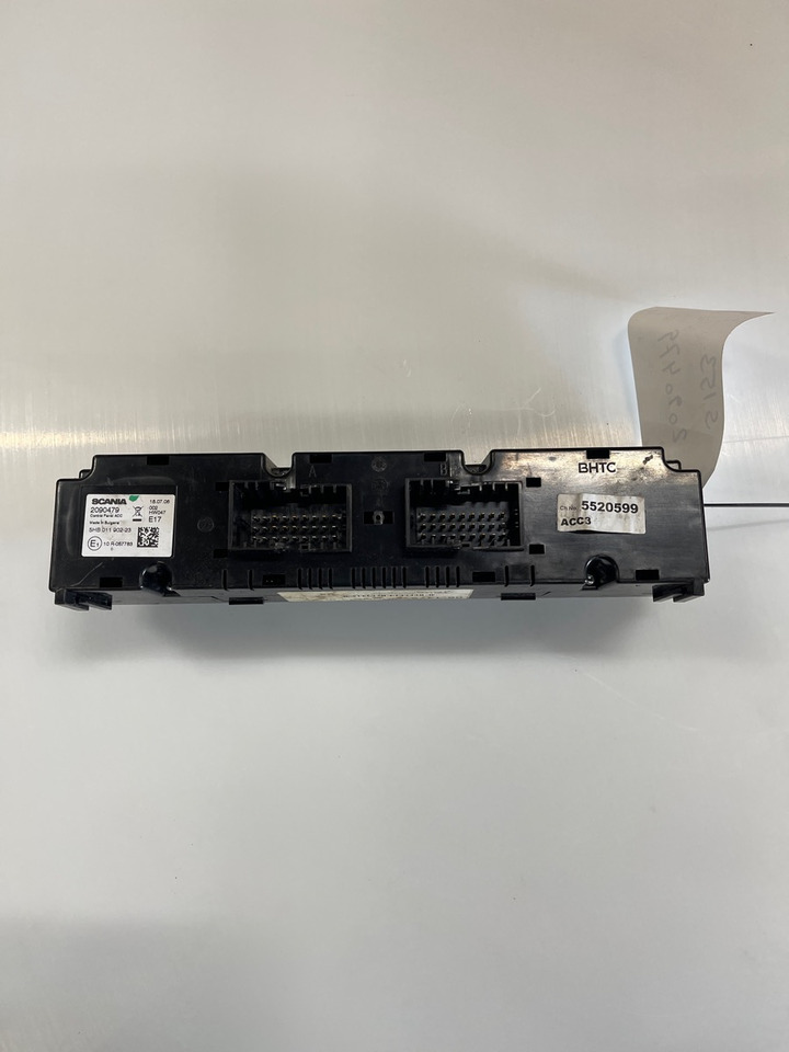 SCANIA CONTROL PANEL, CLIMATE CONTROL ECU 2090479 - Panel de instrumentos pour Camion: photos 1 SCANIA CONTROL PANEL, CLIMATE CONTROL ECU 2090479 - Panel de instrumentos pour Camion: photos 1