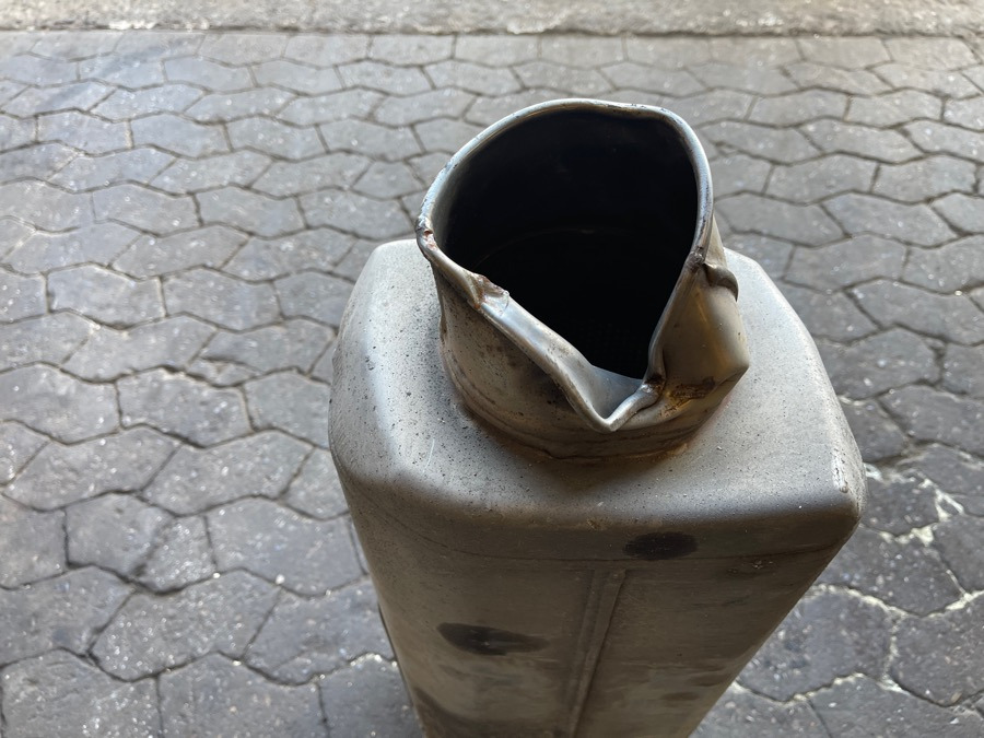 SCANIA EXHAUST SILENCER 2365096 - Système d'échappement pour Camion: photos 2 SCANIA EXHAUST SILENCER 2365096 - Système d'échappement pour Camion: photos 2