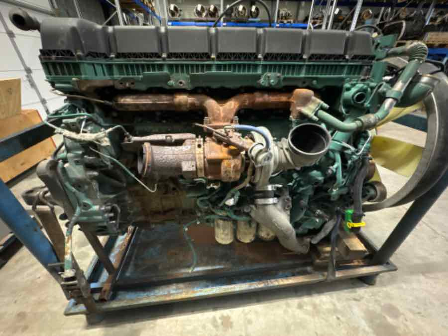 VOLVO ENGINE D13K / 500 HP VEB+ // 22692837 - Moteur pour Camion: photos 2 VOLVO ENGINE D13K / 500 HP VEB+ // 22692837 - Moteur pour Camion: photos 2