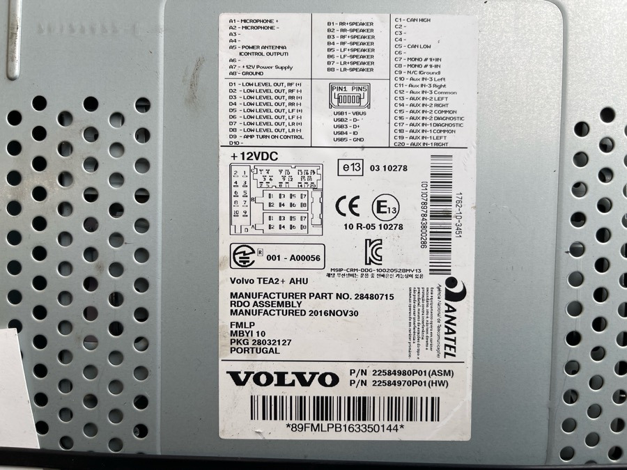 VOLVO FH4 RADIO 22192832 - Cabine et intérieur pour Camion: photos 3 VOLVO FH4 RADIO 22192832 - Cabine et intérieur pour Camion: photos 3